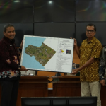 Tim PPM Geolive FT UGM Serahkan Hasil Pemetaan Kawasan Pantai Bandengan kepada Pemerintah Kabupaten Jepara